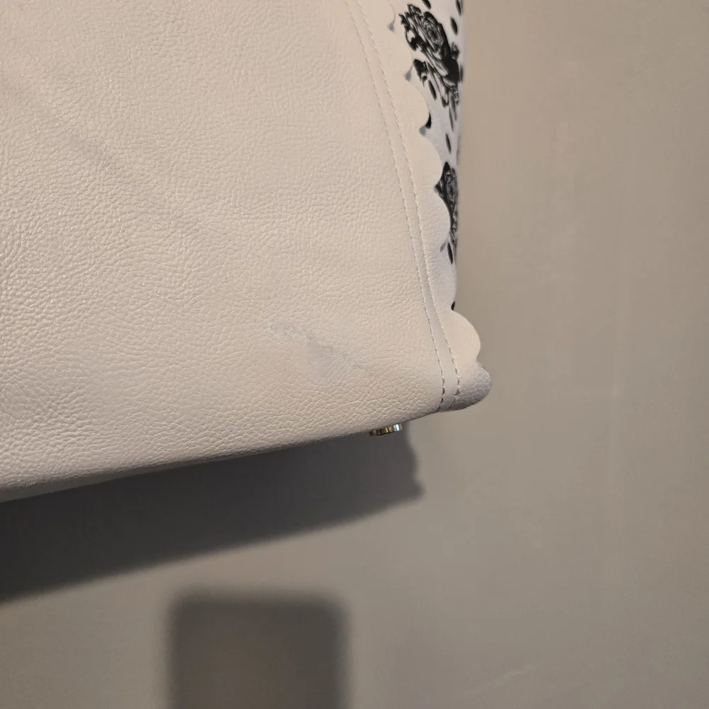 beautiful Y2K rare Betsey Johnson purse tote bag - Picture 9 of 11